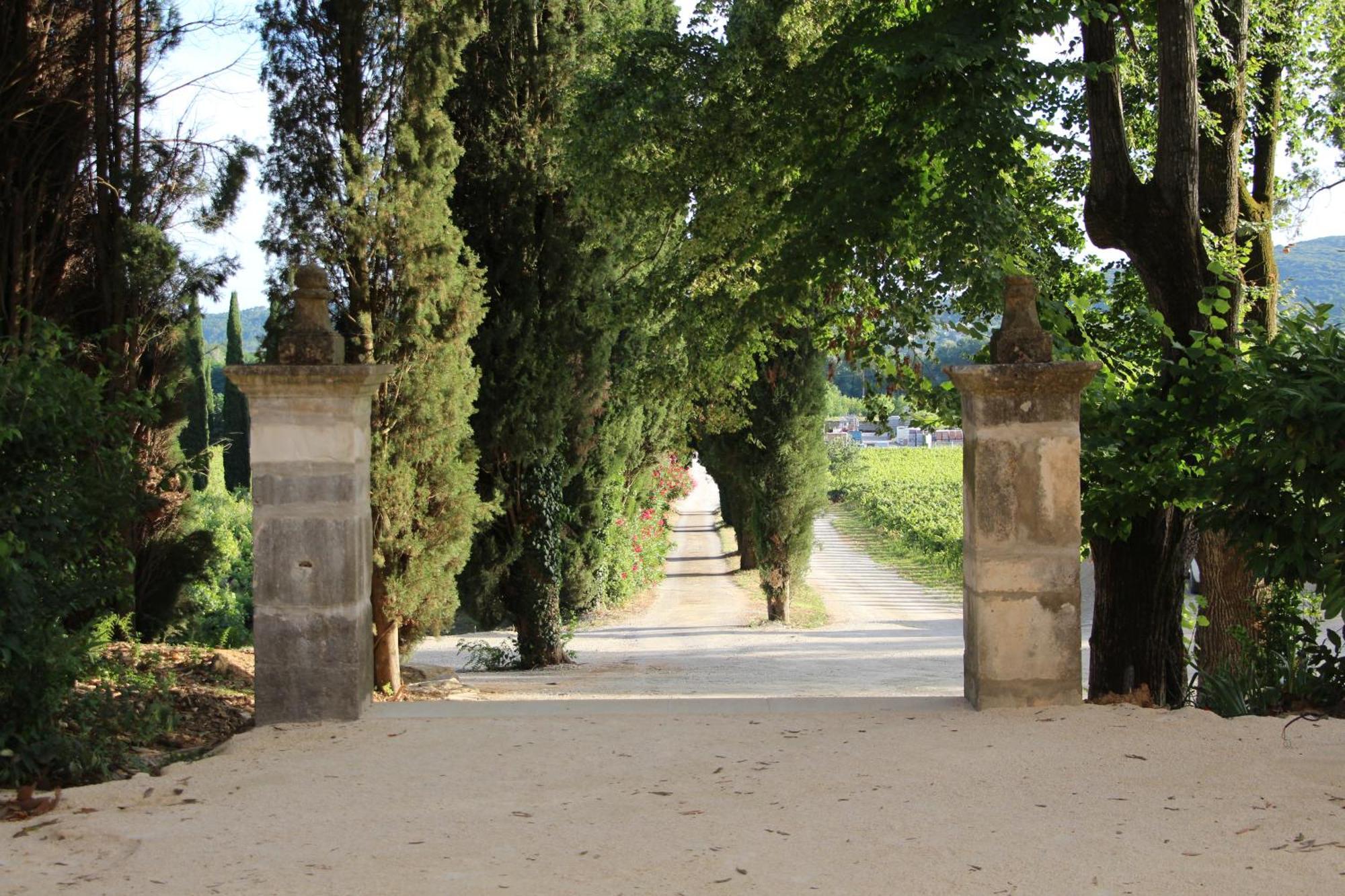 Chateau De L'Olivete Cornillon ภายนอก รูปภาพ